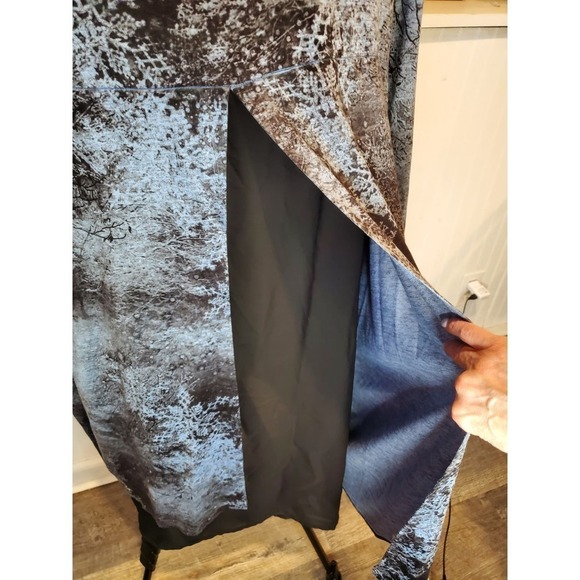 Catherines Womens 4X 30/32W Split back top - Picture 4 of 8